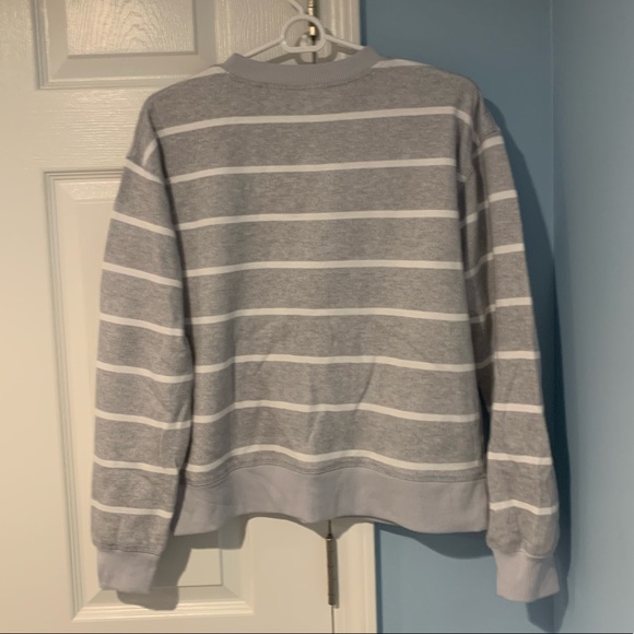 Kohl’s grey and white striped crewneck - Picture 2 of 3